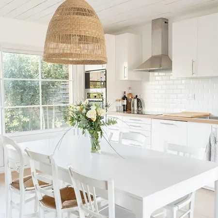 בית נופש Bright House With Terrace In Arcachon *